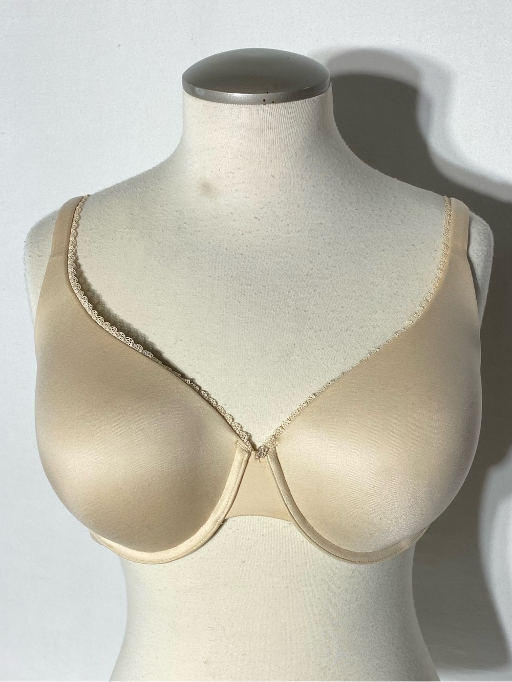 La Vie En Rose My Memory Nude Beige Full Coverage Underwire T Shirt Bra 36D